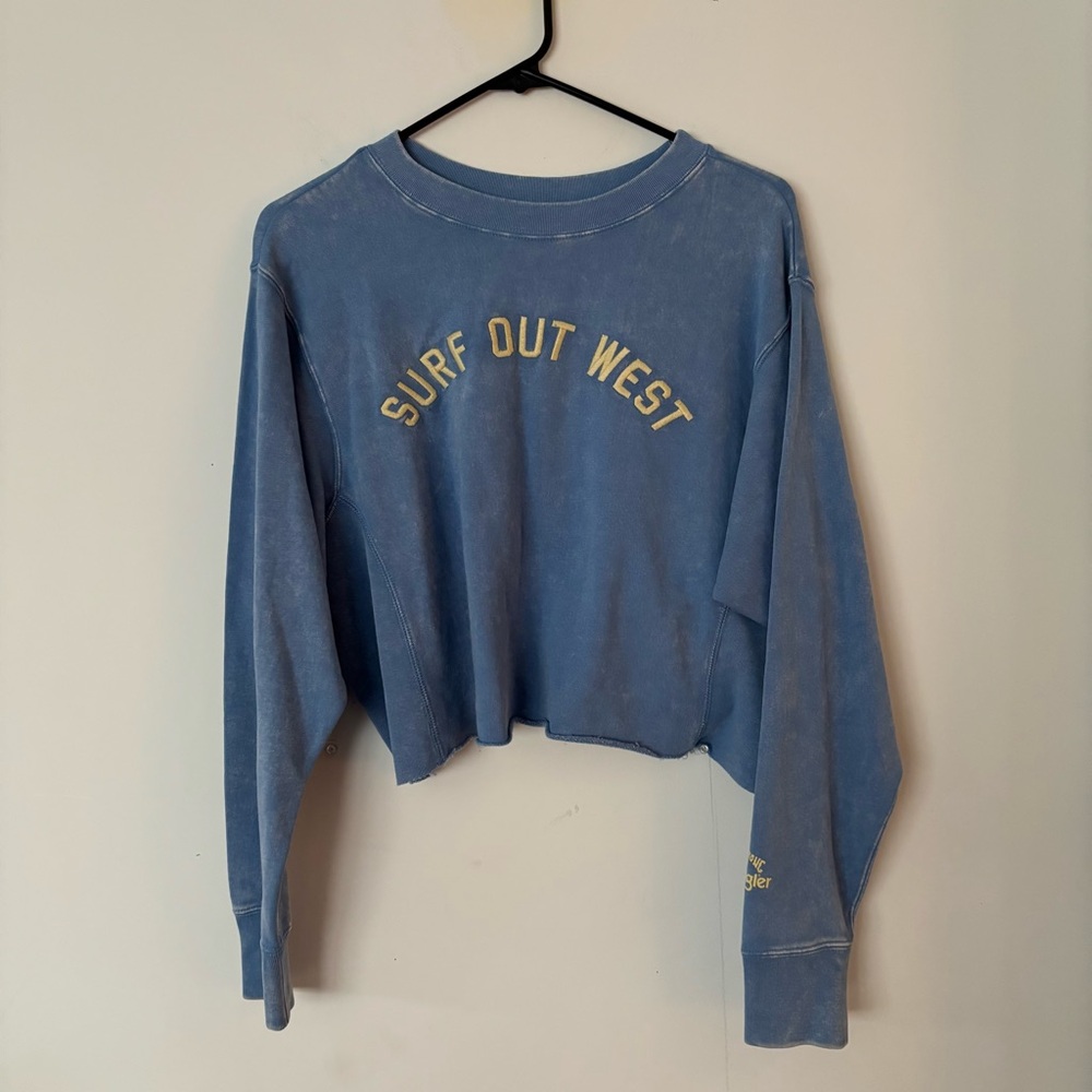 brand new! billabong surf out west faded blue wash crop crewneck sweatshirt🏄🏼‍♀️